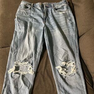 American Eagle mom jeans